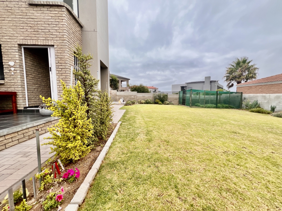 3 Bedroom Property for Sale in Myburgh Park Western Cape